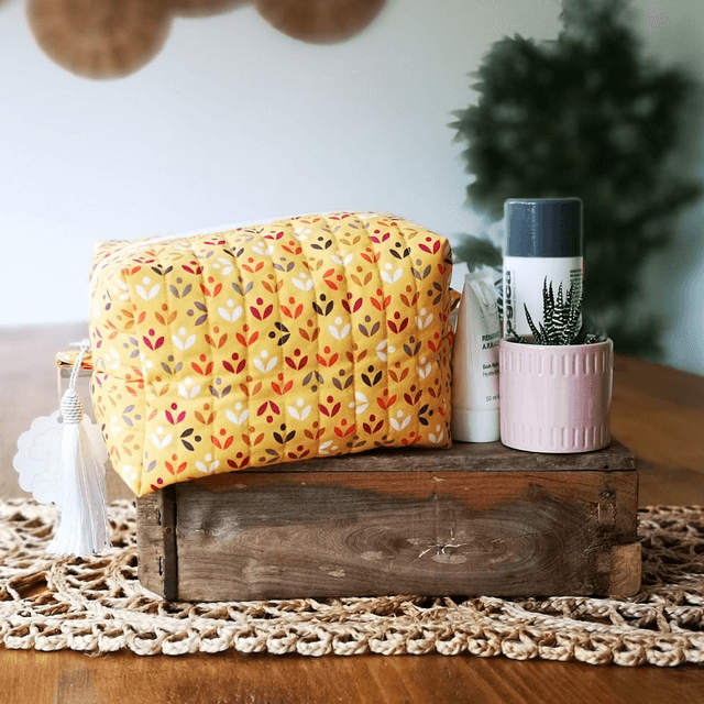 Toiletry Bag Quilted - Yellow Elinor Flowers