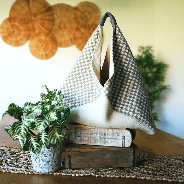Market Bento Bag - Green Dogtooth 