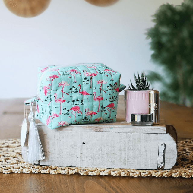 Cosmetic Bag Quilted - Pink Flamingoes