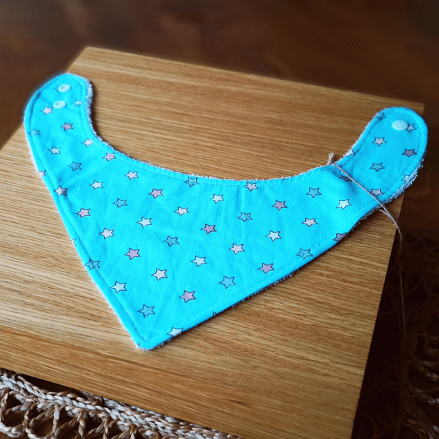Dribble Bib - Blue Stars